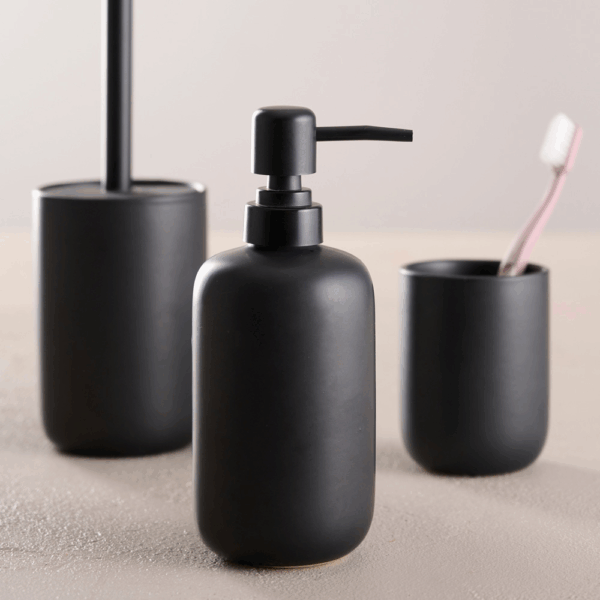 JUEGO DE BAÑO NEGRO